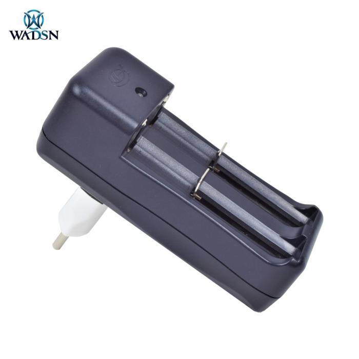 WADSN BATTERY CHARGER FOR 16340 BATTERIES